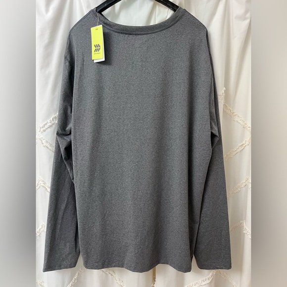 all in motion Other - NWT All In Motion long sleeve performance t-shirt size XXL